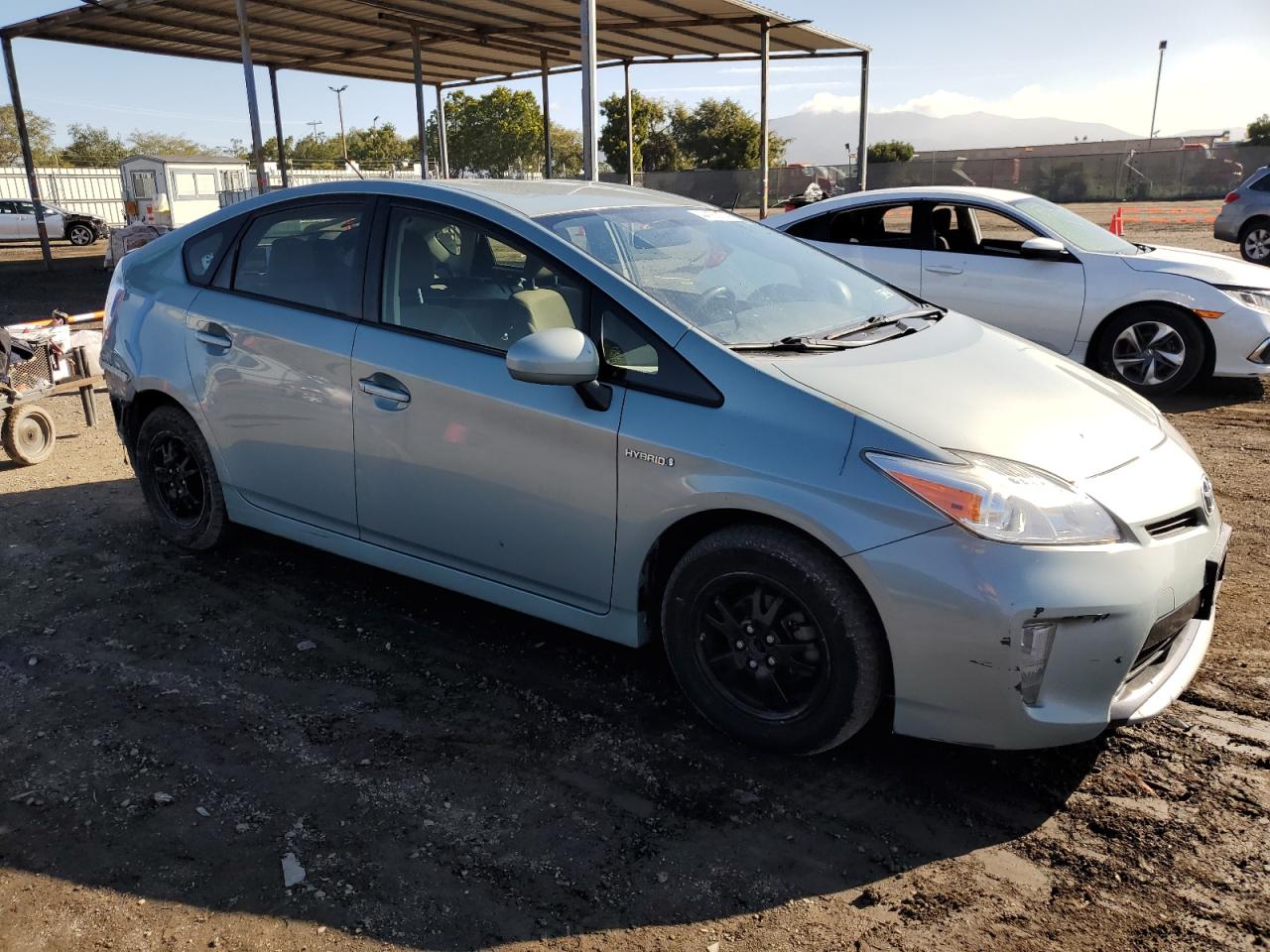 Photo 3 VIN: JTDKN3DU4F1880499 - TOYOTA PRIUS 