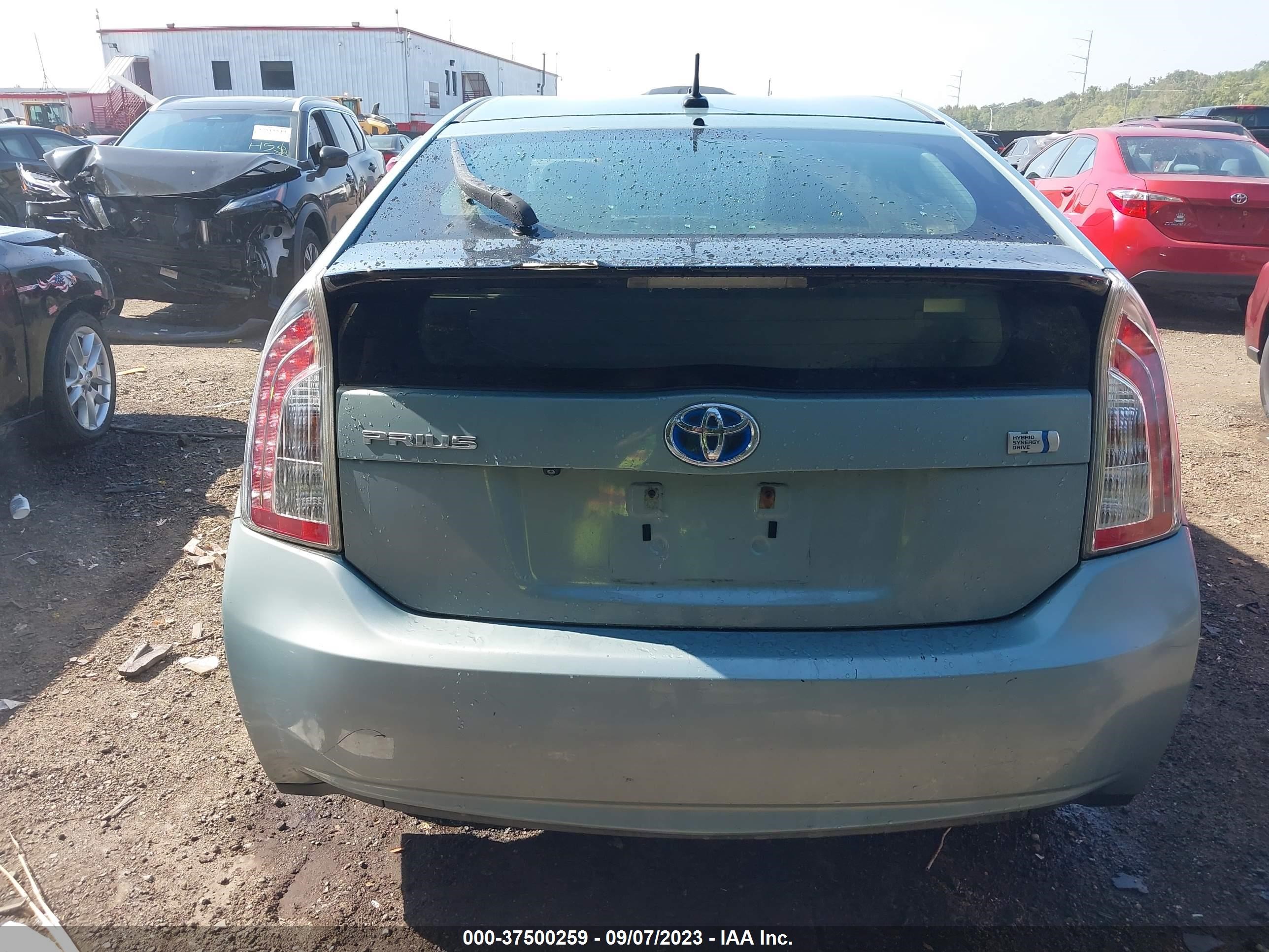 Photo 15 VIN: JTDKN3DU4F1903733 - TOYOTA PRIUS 