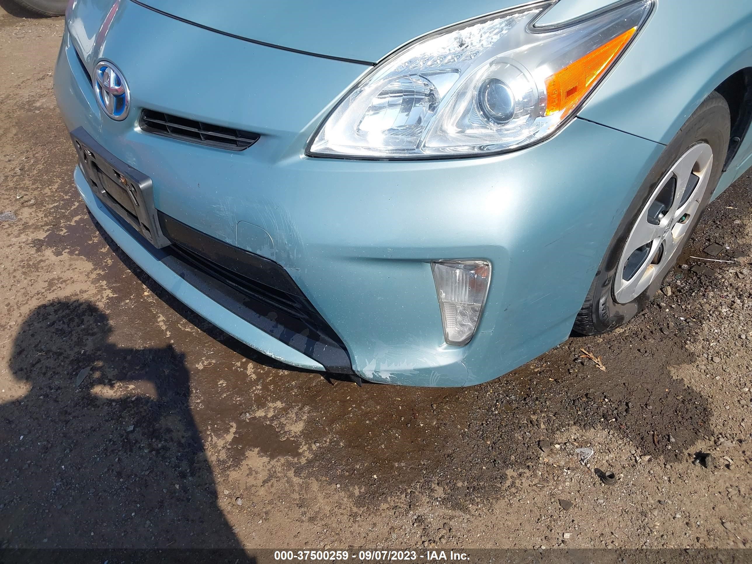 Photo 5 VIN: JTDKN3DU4F1903733 - TOYOTA PRIUS 