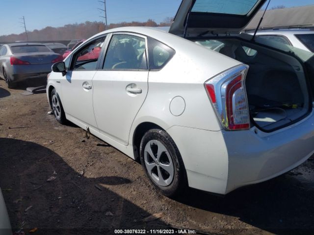 Photo 2 VIN: JTDKN3DU4F1906826 - TOYOTA PRIUS 