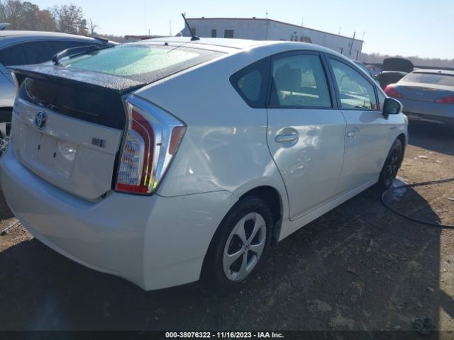 Photo 3 VIN: JTDKN3DU4F1906826 - TOYOTA PRIUS 