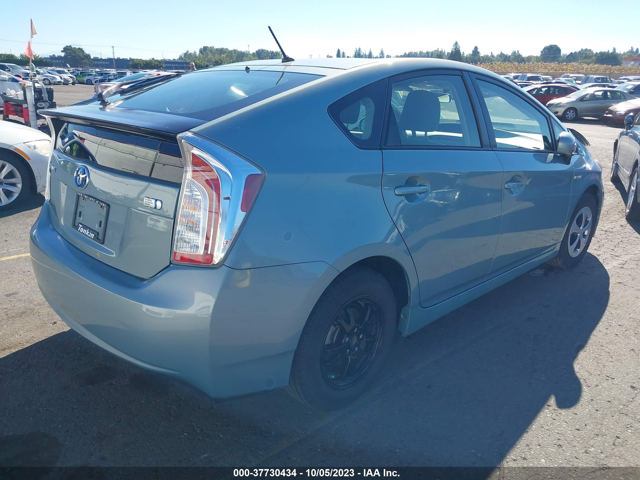 Photo 3 VIN: JTDKN3DU4F1928308 - TOYOTA PRIUS 