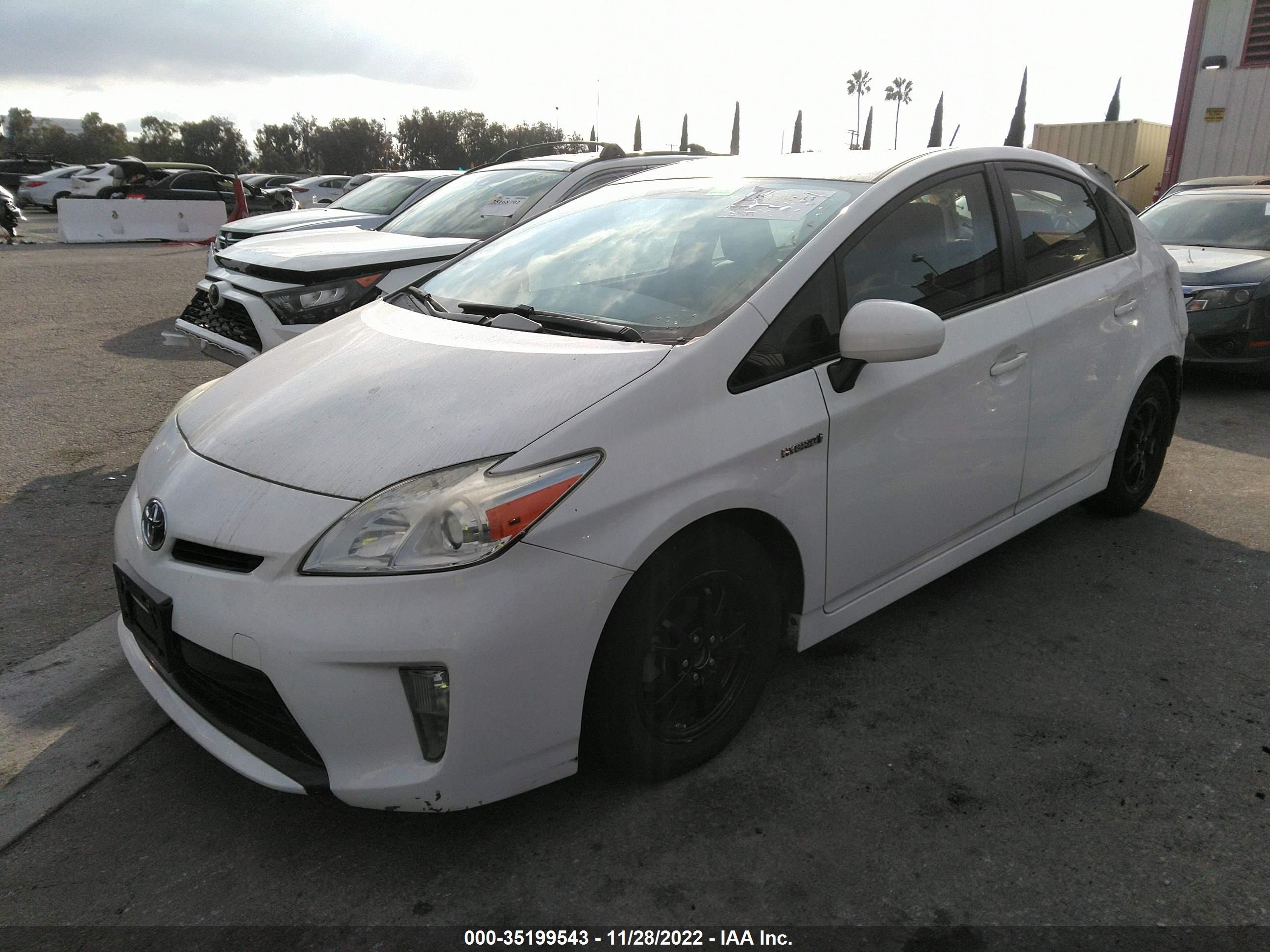 Photo 1 VIN: JTDKN3DU4F1986533 - TOYOTA PRIUS 