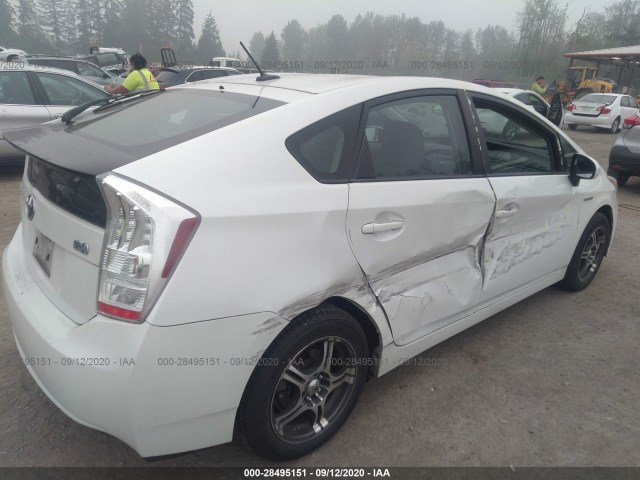 Photo 3 VIN: JTDKN3DU5A0065047 - TOYOTA PRIUS 