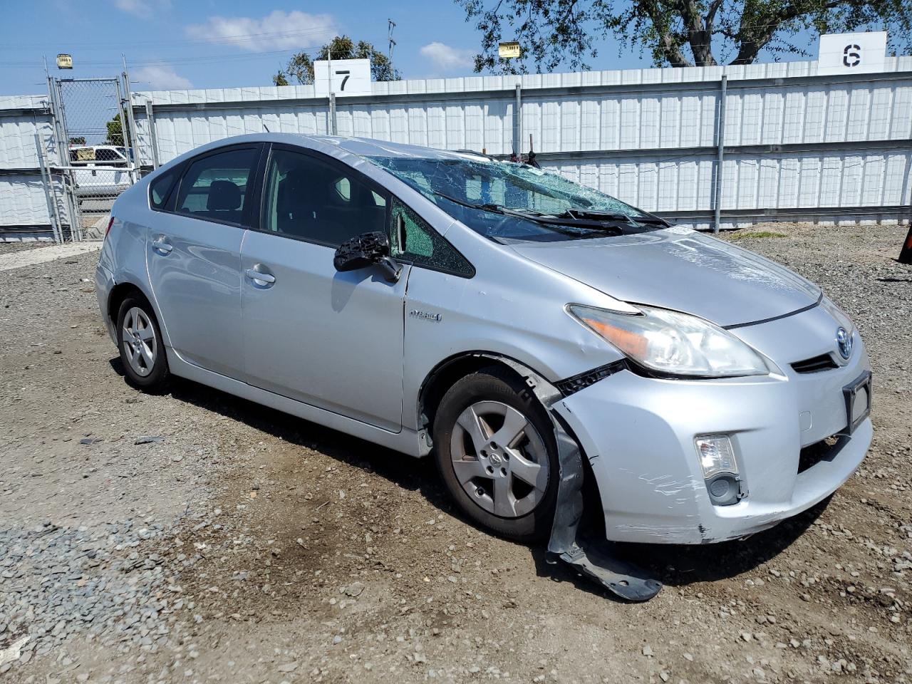 Photo 3 VIN: JTDKN3DU5B1476928 - TOYOTA PRIUS 