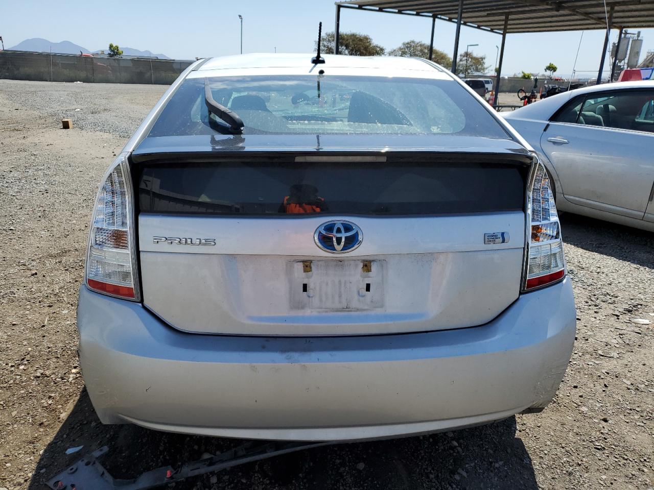 Photo 5 VIN: JTDKN3DU5B1476928 - TOYOTA PRIUS 