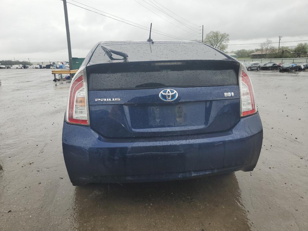 Photo 5 VIN: JTDKN3DU5C1538877 - TOYOTA PRIUS 