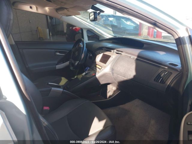 Photo 4 VIN: JTDKN3DU5C1582538 - TOYOTA PRIUS 