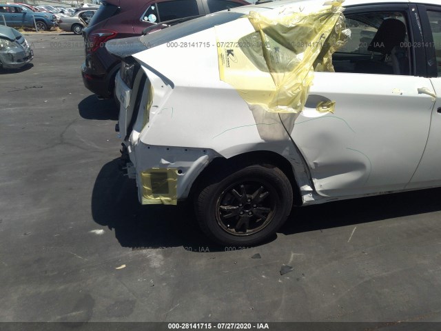 Photo 5 VIN: JTDKN3DU5D0353560 - TOYOTA PRIUS 