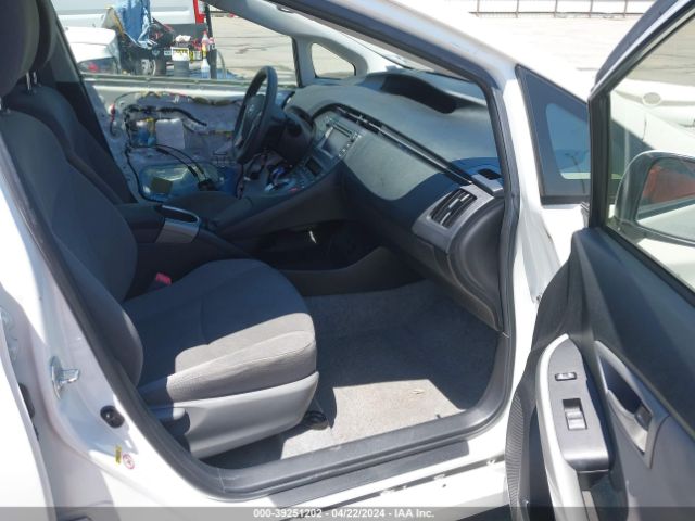 Photo 4 VIN: JTDKN3DU5D5642666 - TOYOTA PRIUS 