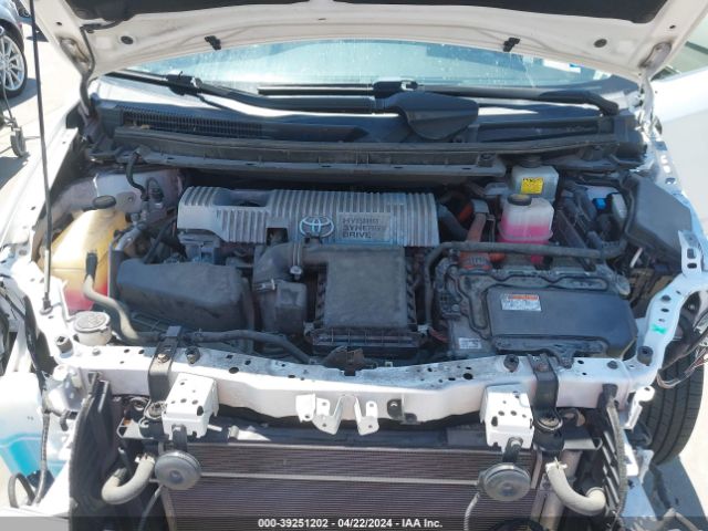 Photo 9 VIN: JTDKN3DU5D5642666 - TOYOTA PRIUS 