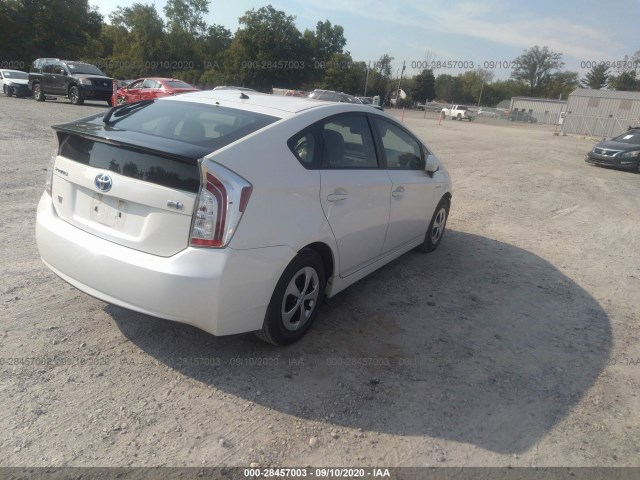 Photo 3 VIN: JTDKN3DU5D5668815 - TOYOTA PRIUS 