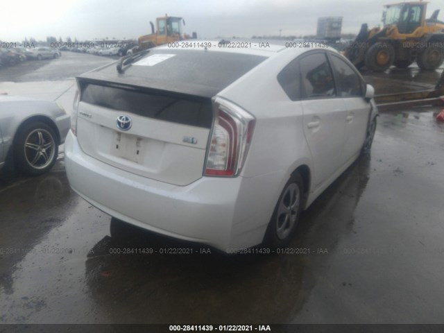 Photo 3 VIN: JTDKN3DU5D5670208 - TOYOTA PRIUS 