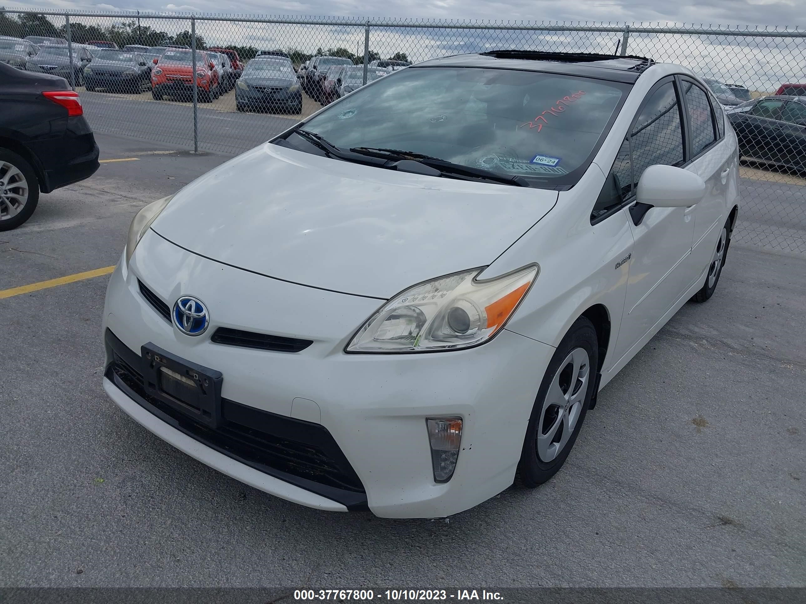 Photo 1 VIN: JTDKN3DU5E1820097 - TOYOTA PRIUS 