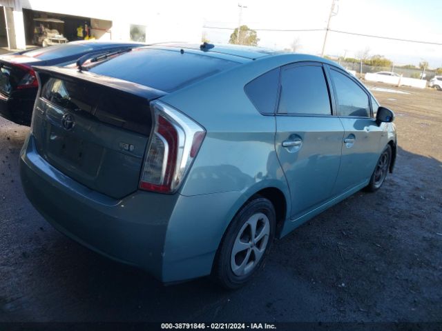 Photo 3 VIN: JTDKN3DU5E1836994 - TOYOTA PRIUS 