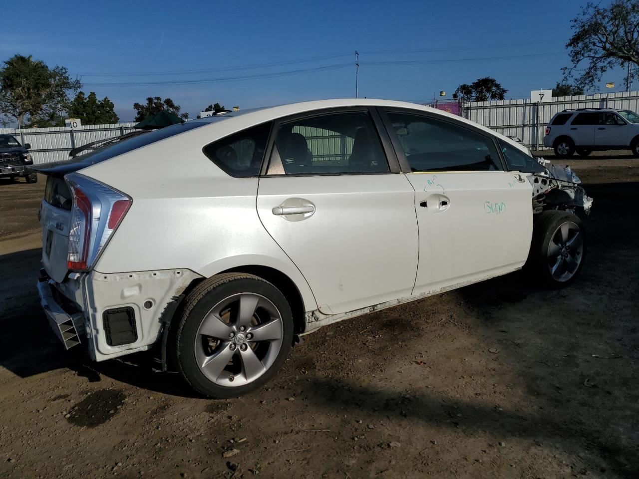 Photo 2 VIN: JTDKN3DU5F0409242 - TOYOTA PRIUS 