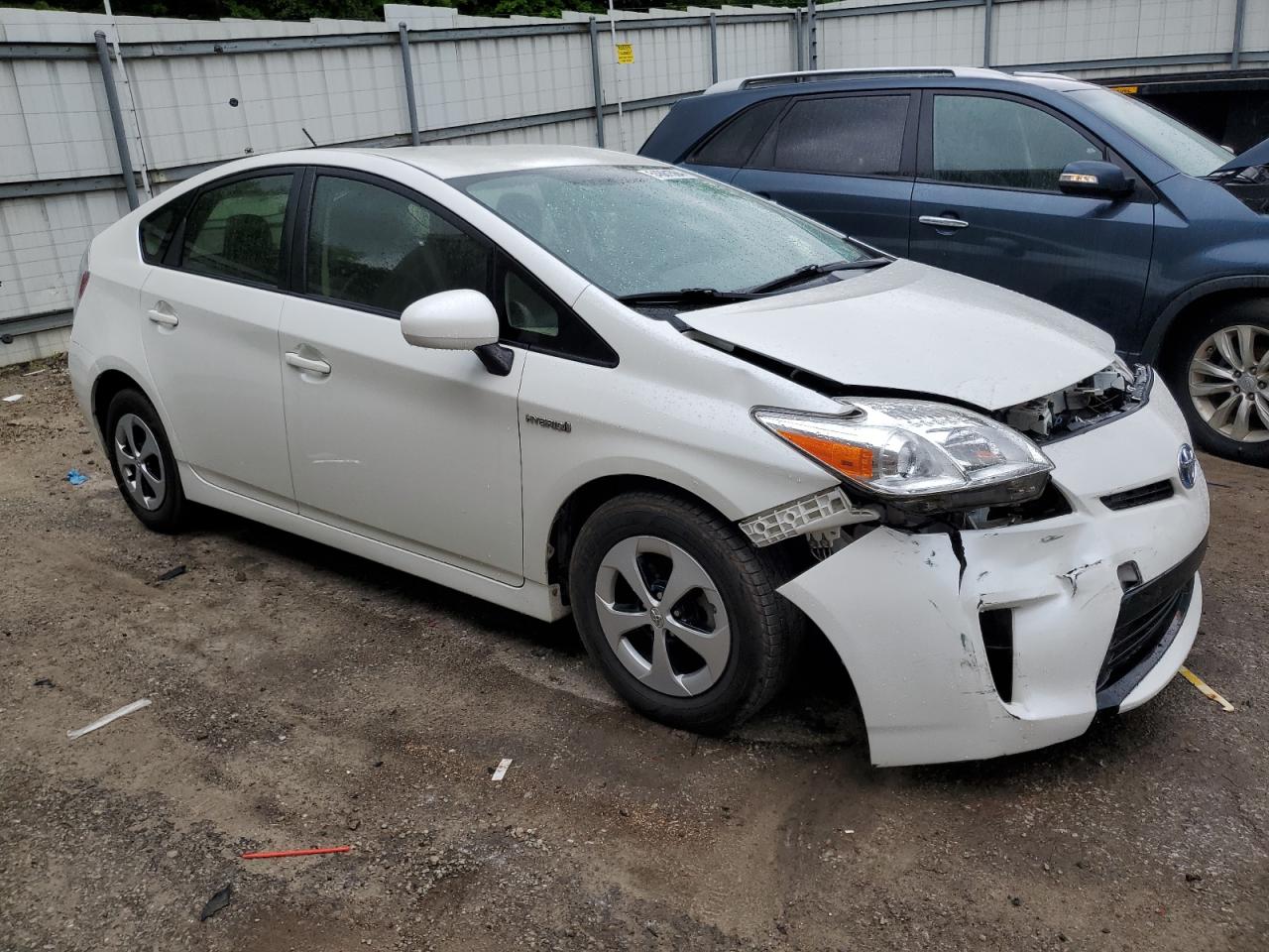 Photo 3 VIN: JTDKN3DU5F0436408 - TOYOTA PRIUS 