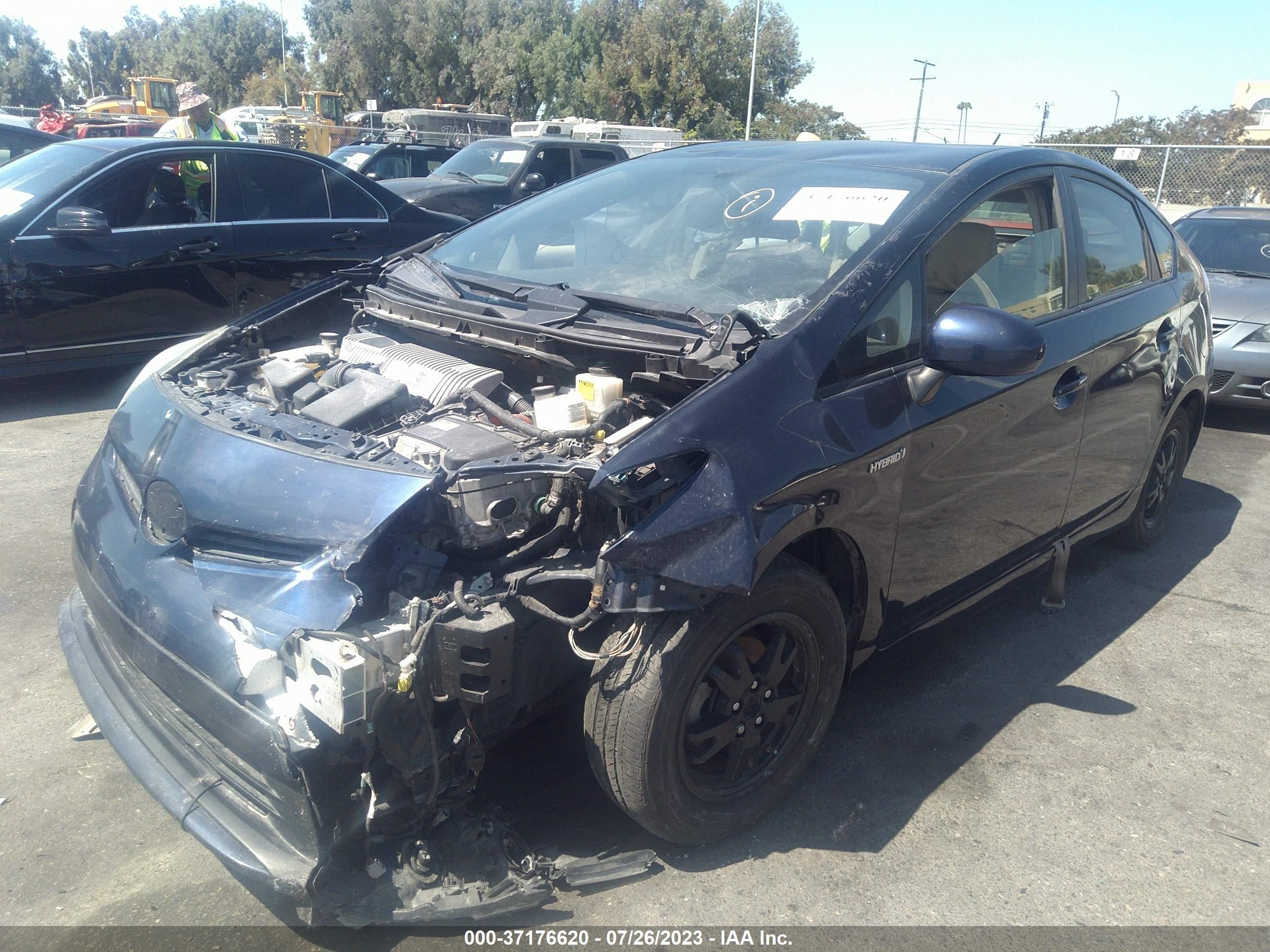 Photo 1 VIN: JTDKN3DU5F0470073 - TOYOTA PRIUS 