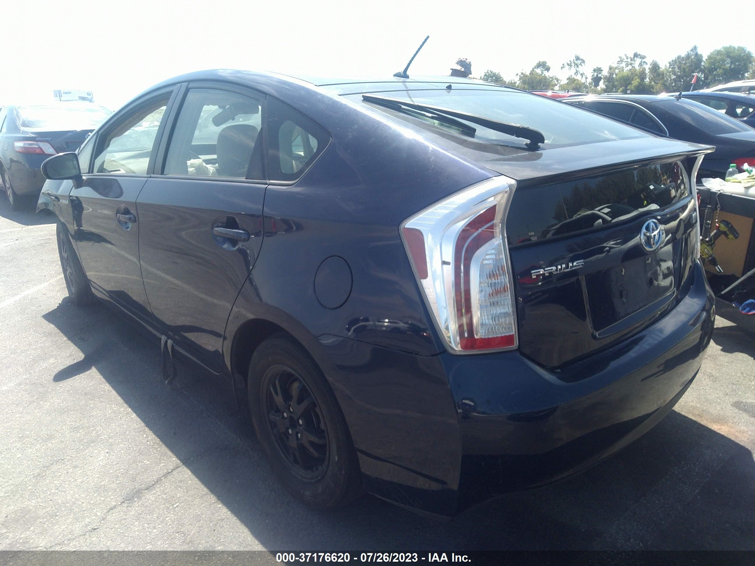 Photo 2 VIN: JTDKN3DU5F0470073 - TOYOTA PRIUS 