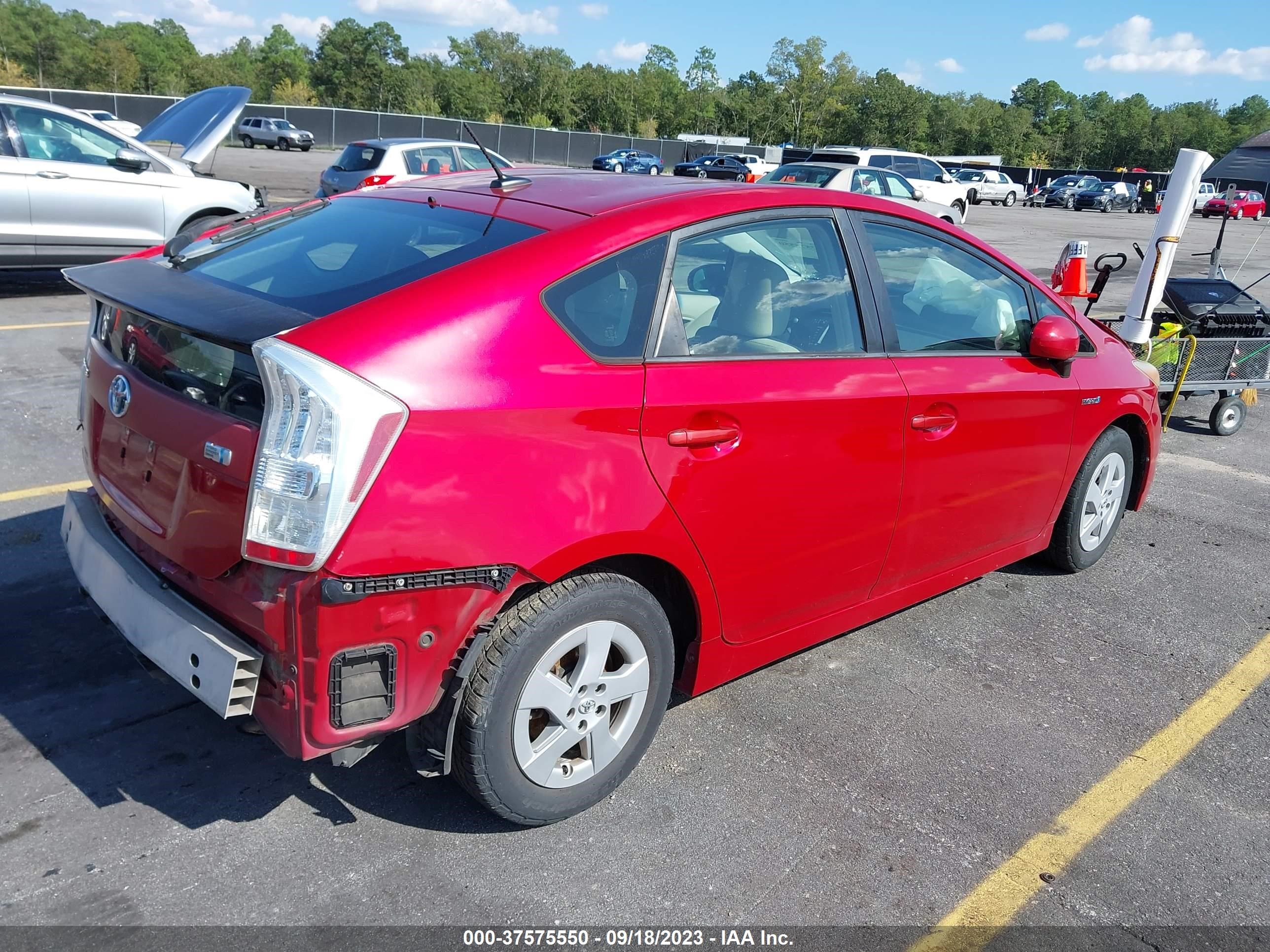 Photo 3 VIN: JTDKN3DU6A0009697 - TOYOTA PRIUS 