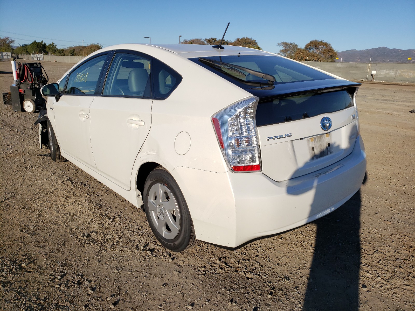 Photo 2 VIN: JTDKN3DU6A1098987 - TOYOTA PRIUS 