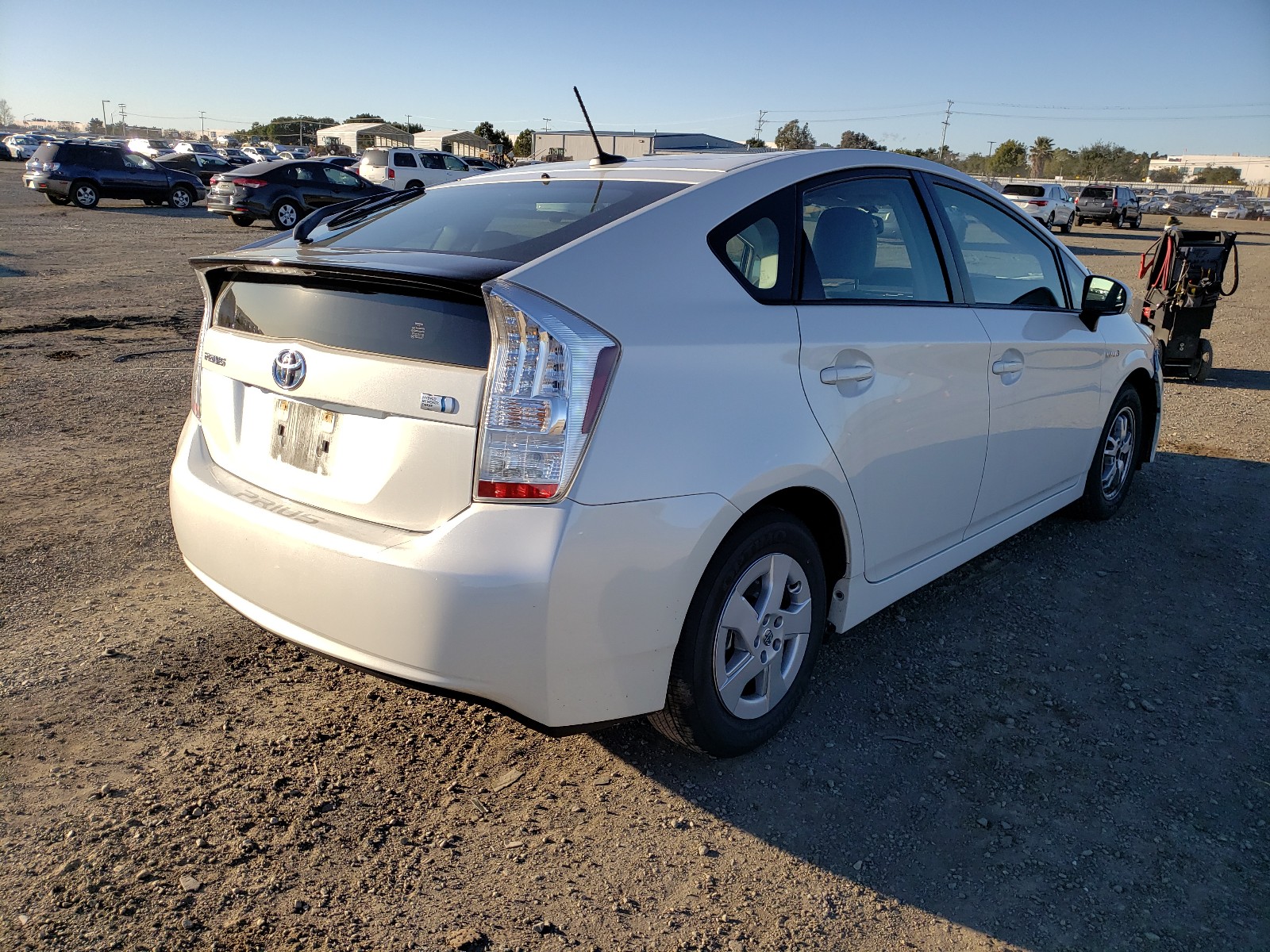 Photo 3 VIN: JTDKN3DU6A1098987 - TOYOTA PRIUS 