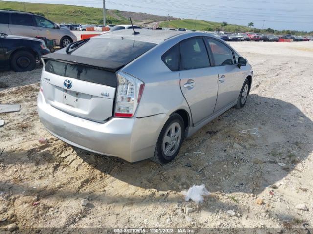 Photo 3 VIN: JTDKN3DU6A1133737 - TOYOTA PRIUS 