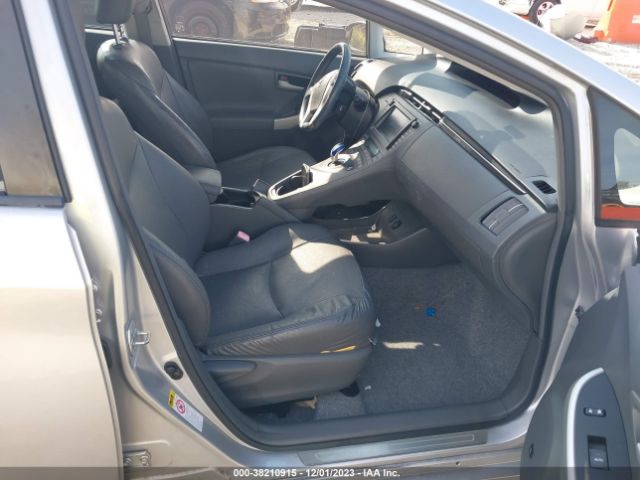 Photo 4 VIN: JTDKN3DU6A1133737 - TOYOTA PRIUS 