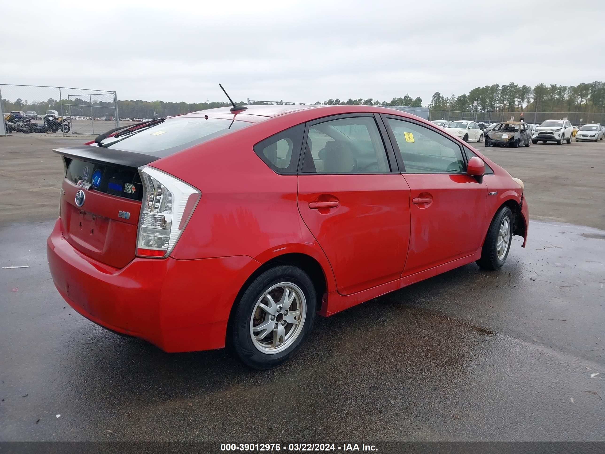 Photo 3 VIN: JTDKN3DU6A5016300 - TOYOTA PRIUS 