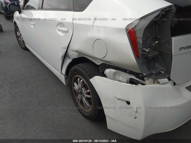 Photo 5 VIN: JTDKN3DU6B0266036 - TOYOTA PRIUS 