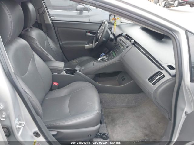 Photo 4 VIN: JTDKN3DU6B1369967 - TOYOTA PRIUS 