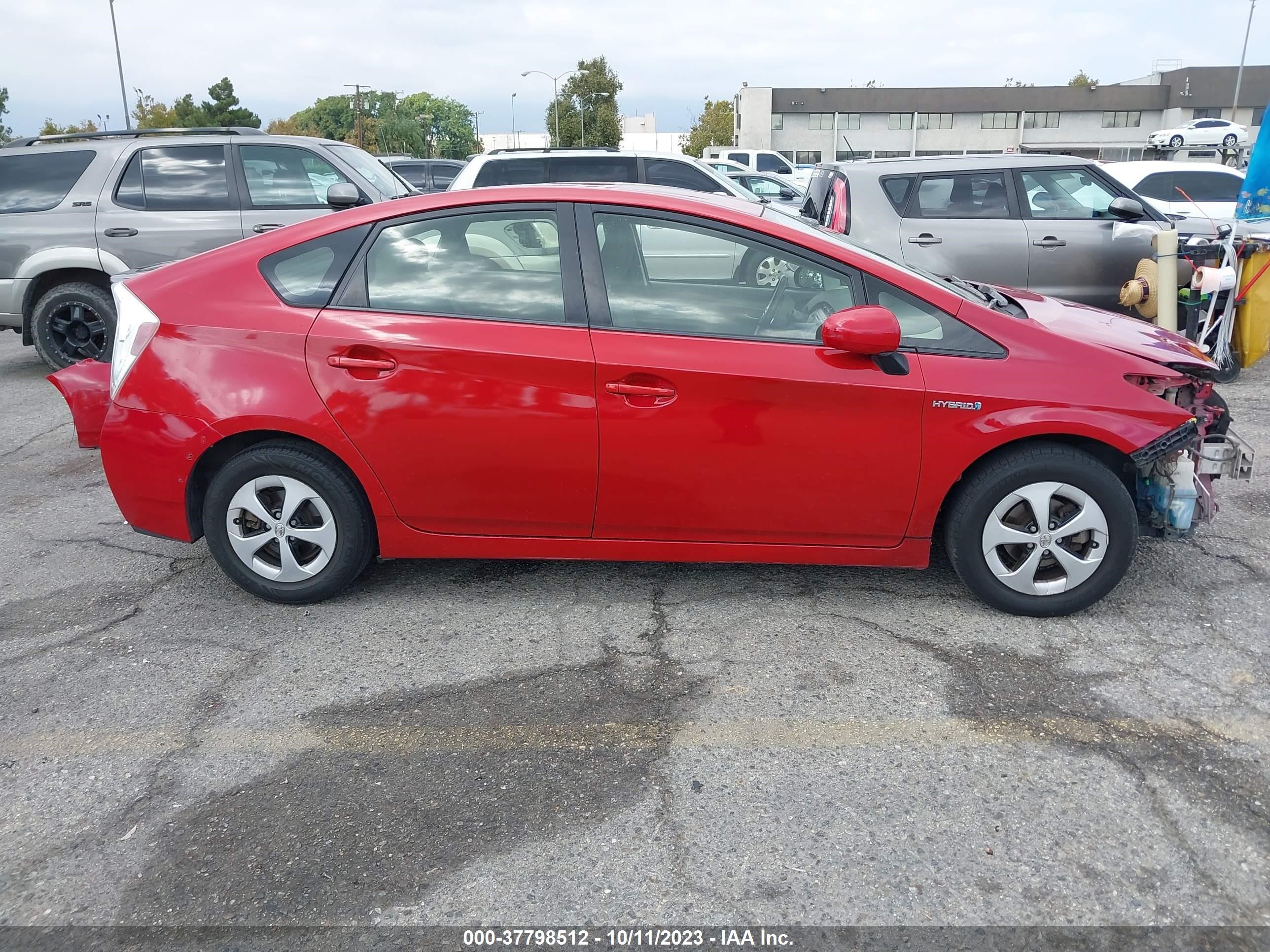 Photo 13 VIN: JTDKN3DU6C1556272 - TOYOTA PRIUS 