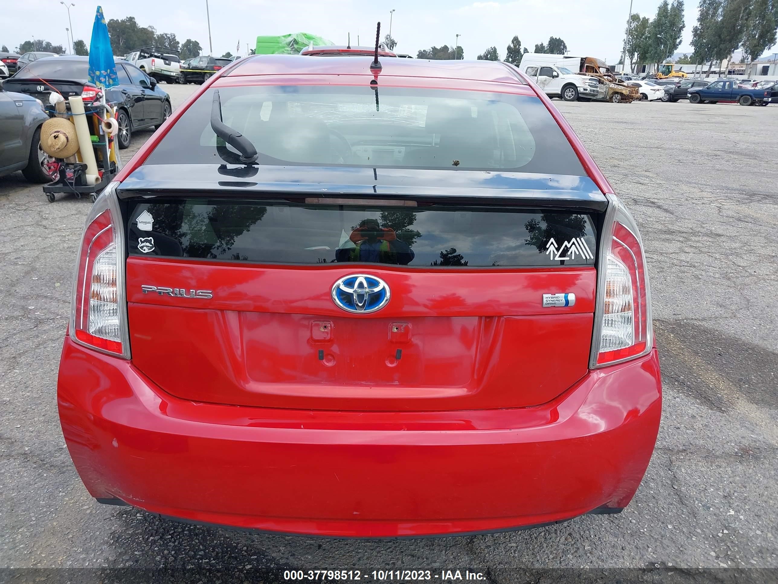 Photo 16 VIN: JTDKN3DU6C1556272 - TOYOTA PRIUS 