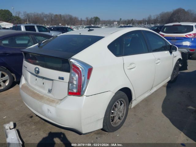 Photo 3 VIN: JTDKN3DU6C1589031 - TOYOTA PRIUS 