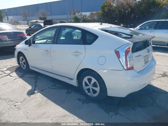 Photo 2 VIN: JTDKN3DU6C1595542 - TOYOTA PRIUS 