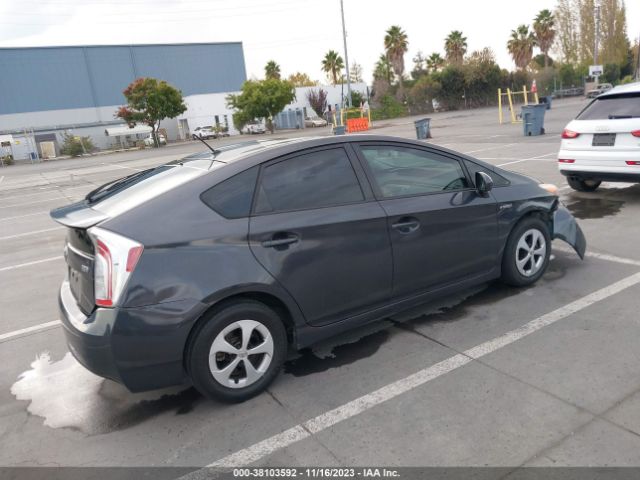 Photo 3 VIN: JTDKN3DU6C1612937 - TOYOTA PRIUS 