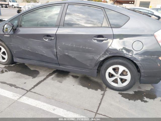 Photo 5 VIN: JTDKN3DU6C1612937 - TOYOTA PRIUS 