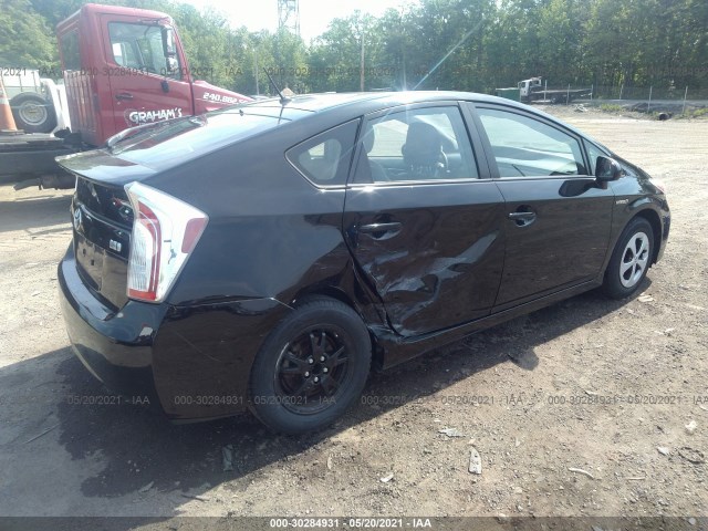 Photo 3 VIN: JTDKN3DU6C5379909 - TOYOTA PRIUS 