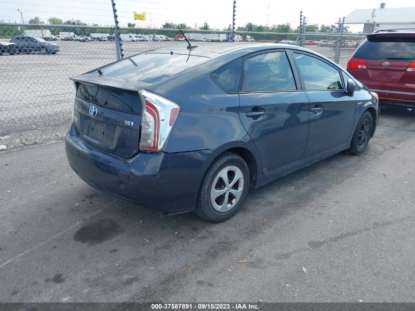 Photo 3 VIN: JTDKN3DU6C5397116 - TOYOTA PRIUS 