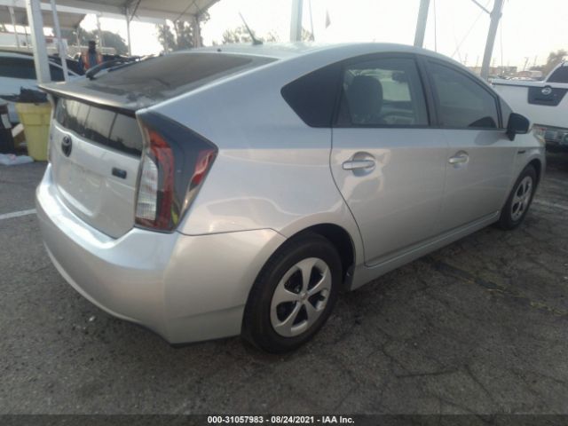 Photo 3 VIN: JTDKN3DU6C5417722 - TOYOTA PRIUS 