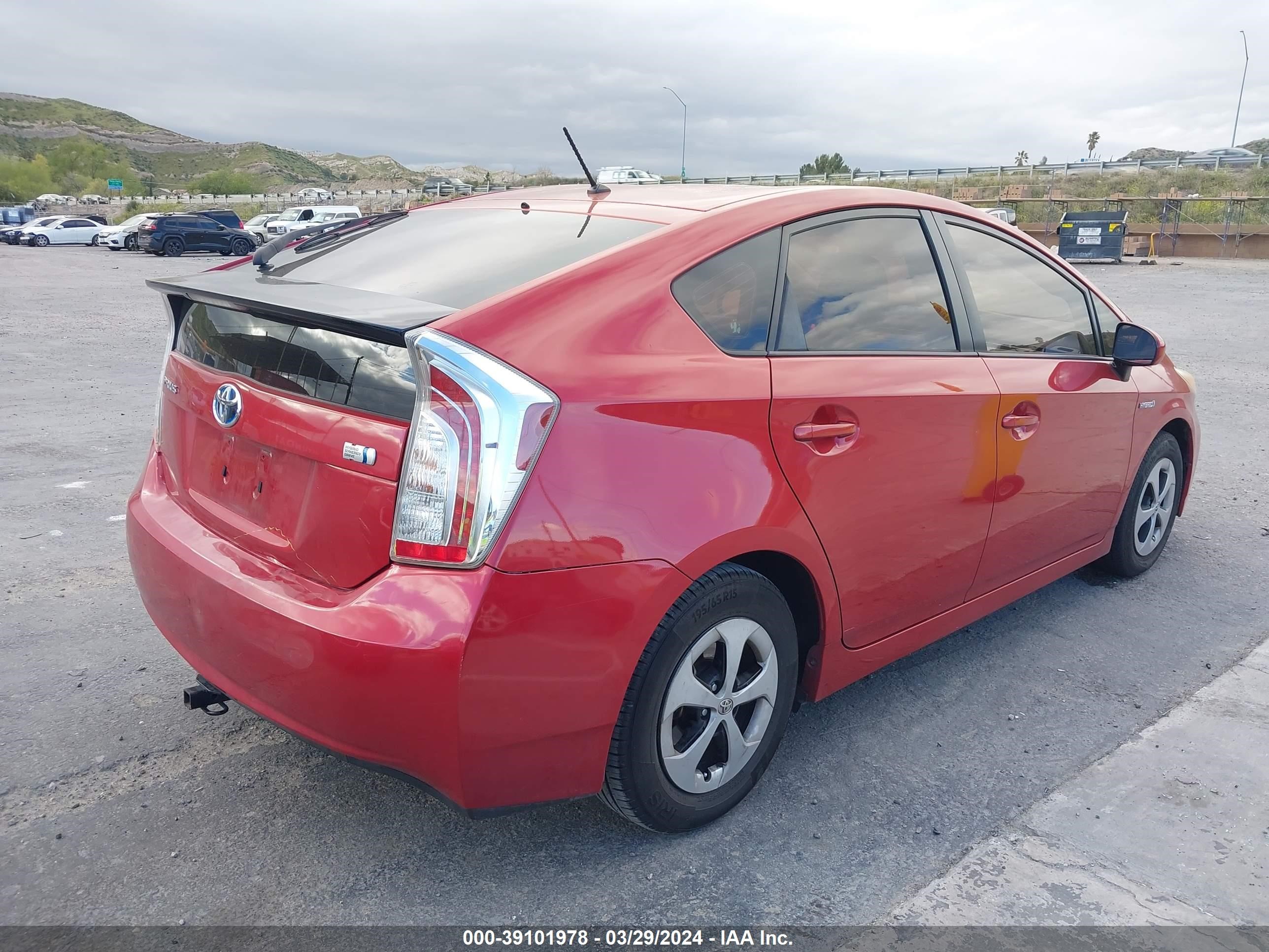 Photo 3 VIN: JTDKN3DU6D1651223 - TOYOTA PRIUS 