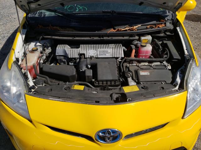 Photo 6 VIN: JTDKN3DU6D1685971 - TOYOTA PRIUS 