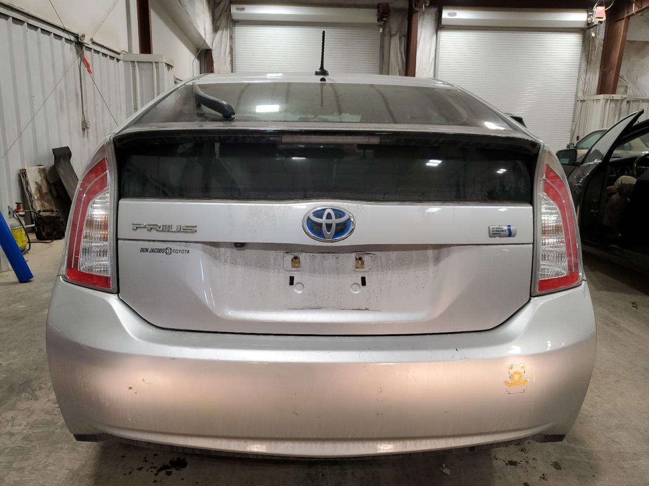 Photo 5 VIN: JTDKN3DU6D5621924 - TOYOTA PRIUS 