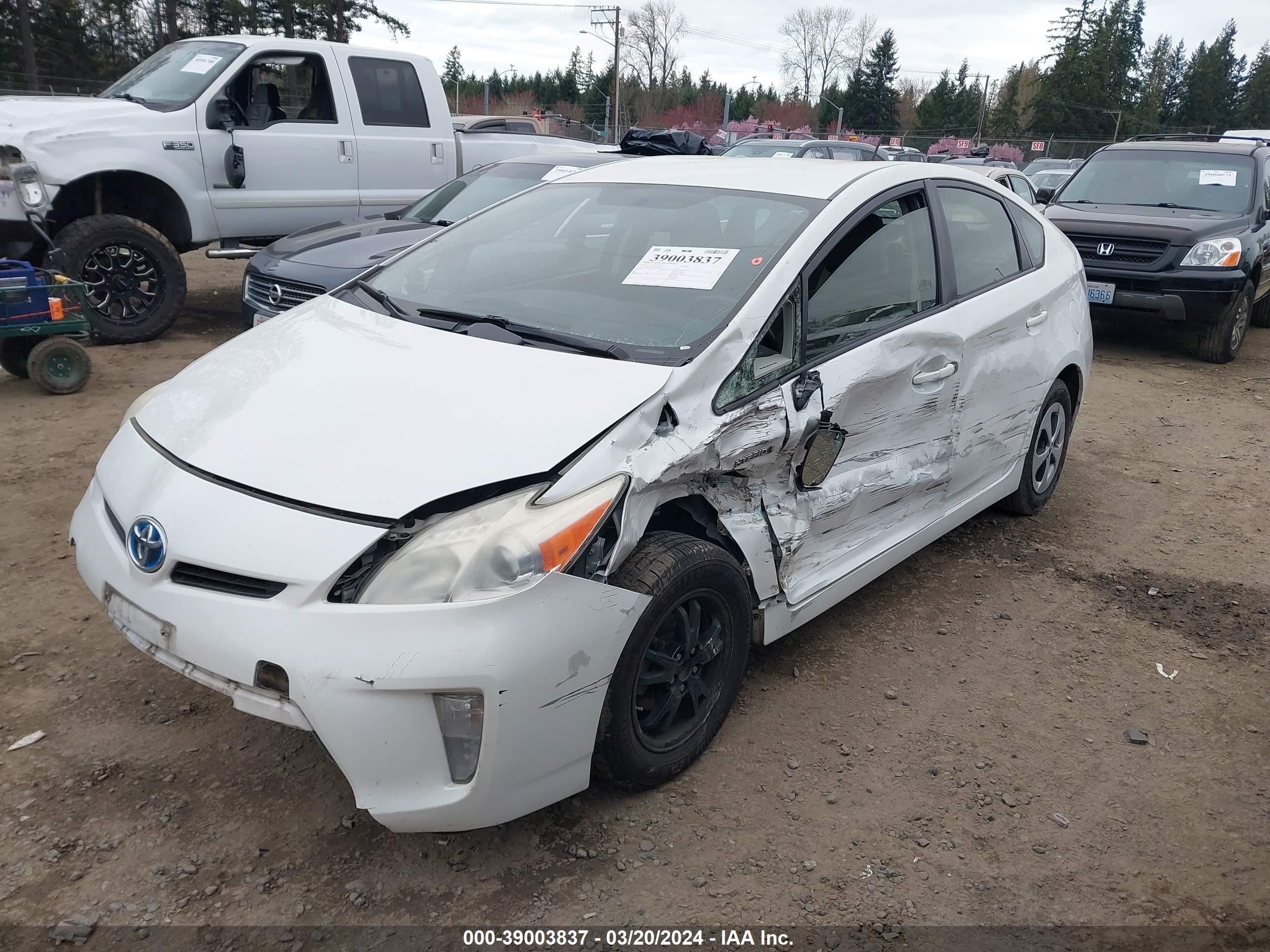 Photo 1 VIN: JTDKN3DU6D5625343 - TOYOTA PRIUS 