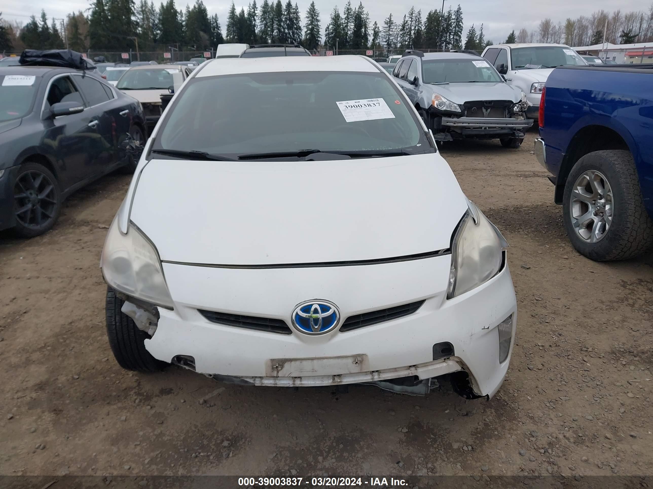 Photo 12 VIN: JTDKN3DU6D5625343 - TOYOTA PRIUS 