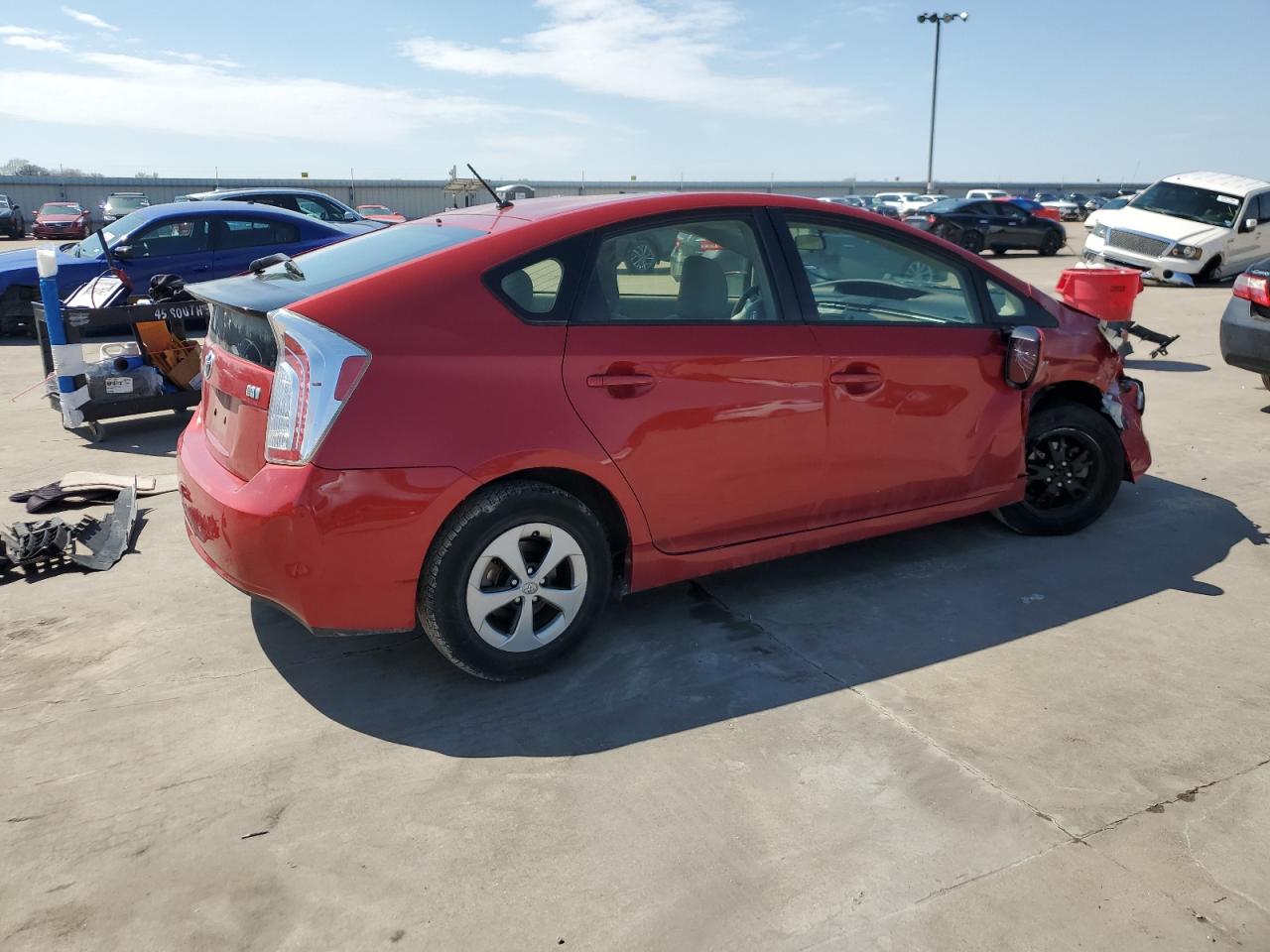 Photo 2 VIN: JTDKN3DU6D5632812 - TOYOTA PRIUS 