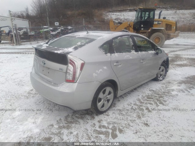 Photo 3 VIN: JTDKN3DU6D5645639 - TOYOTA PRIUS 