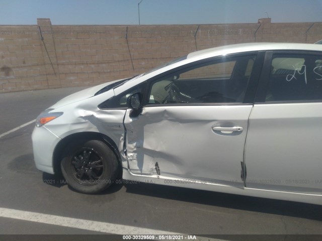 Photo 5 VIN: JTDKN3DU6E1782475 - TOYOTA PRIUS 