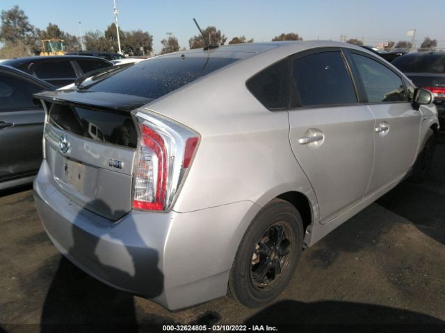 Photo 3 VIN: JTDKN3DU6E1844117 - TOYOTA PRIUS 