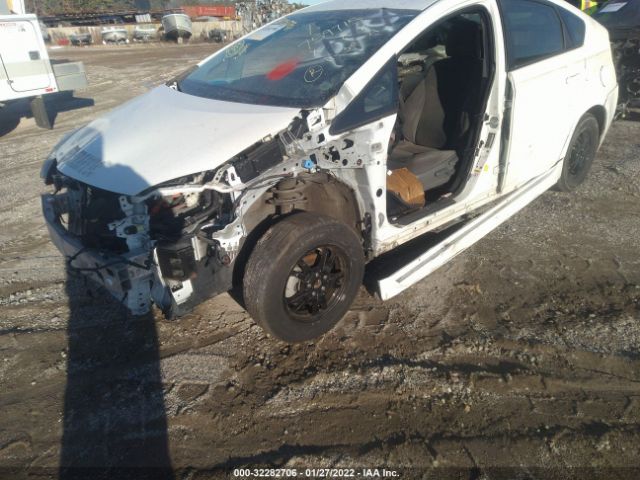 Photo 5 VIN: JTDKN3DU6F1897983 - TOYOTA PRIUS 